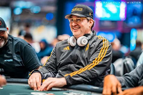 Phil Hellmuth a.k.a. The Poker Brat .